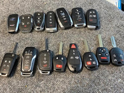 When to hire a professional locksmith for lock replacement
