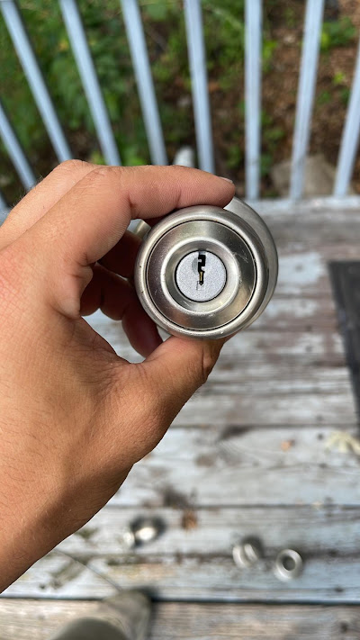 Different types of locks available for replacement